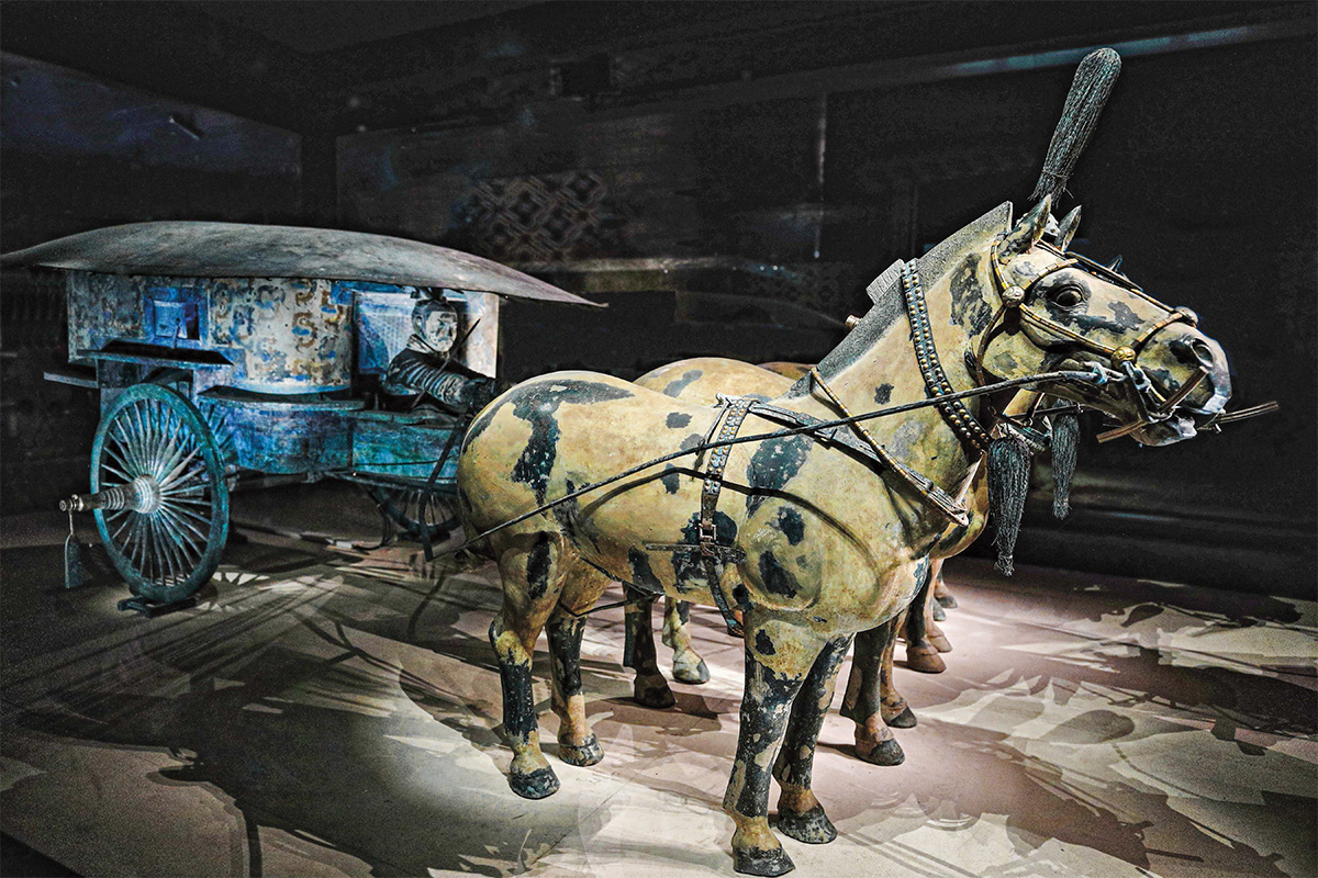 Image of a tomb horse and chariot